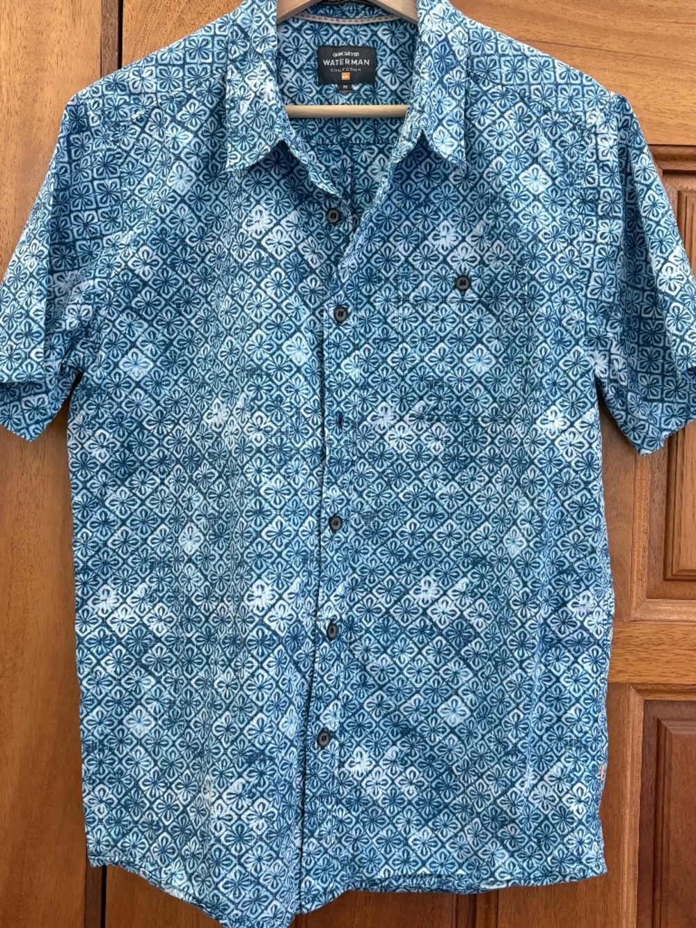 Quiksilver Waterman Indigo Batik Geometric Camp Shirt Men’s Medium